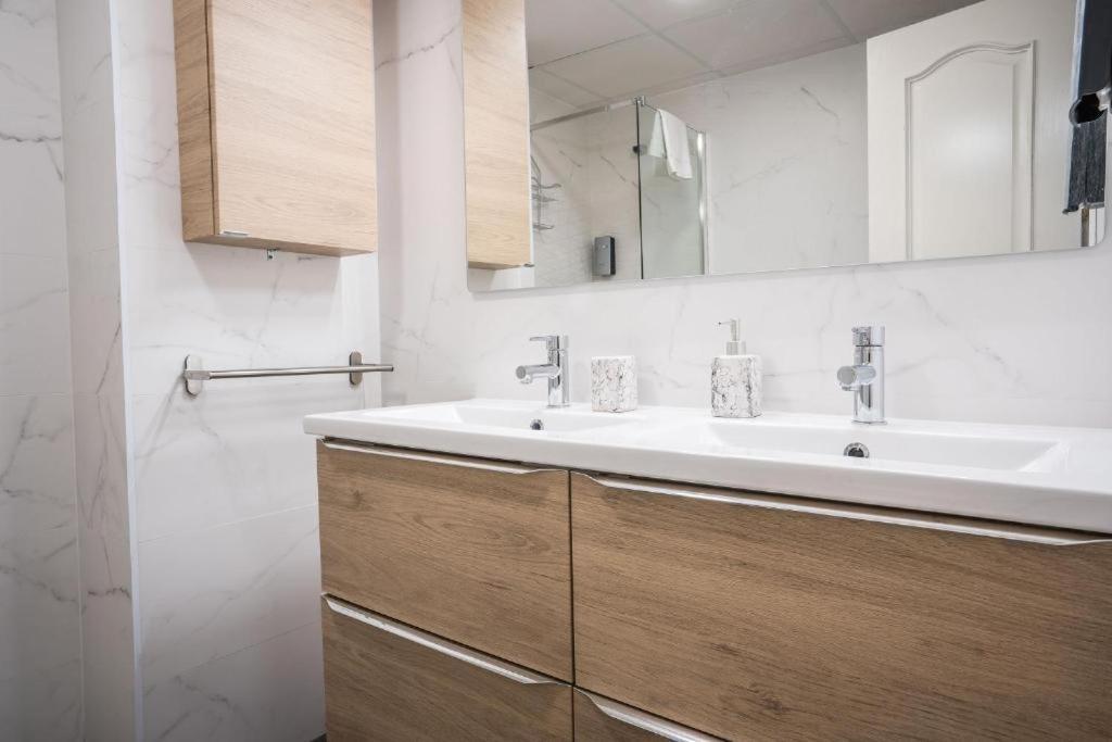 Apartamento Centrico Frente Villa Oniria グラナダ エクステリア 写真